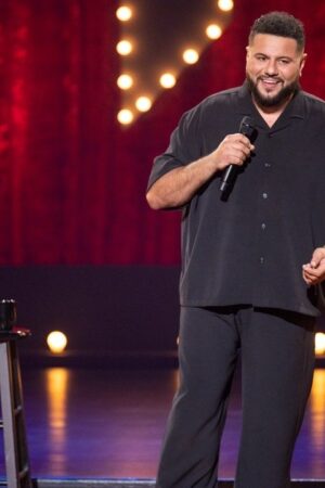 Mo Amer: Thế Giới Hung Bạo